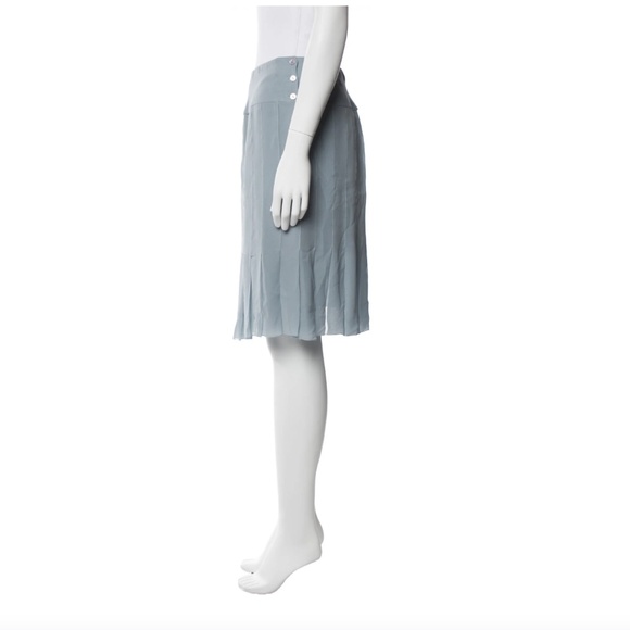 Chanel Vintage Knee-Length Silk Skirt, size FR40 - Picture 2 of 3